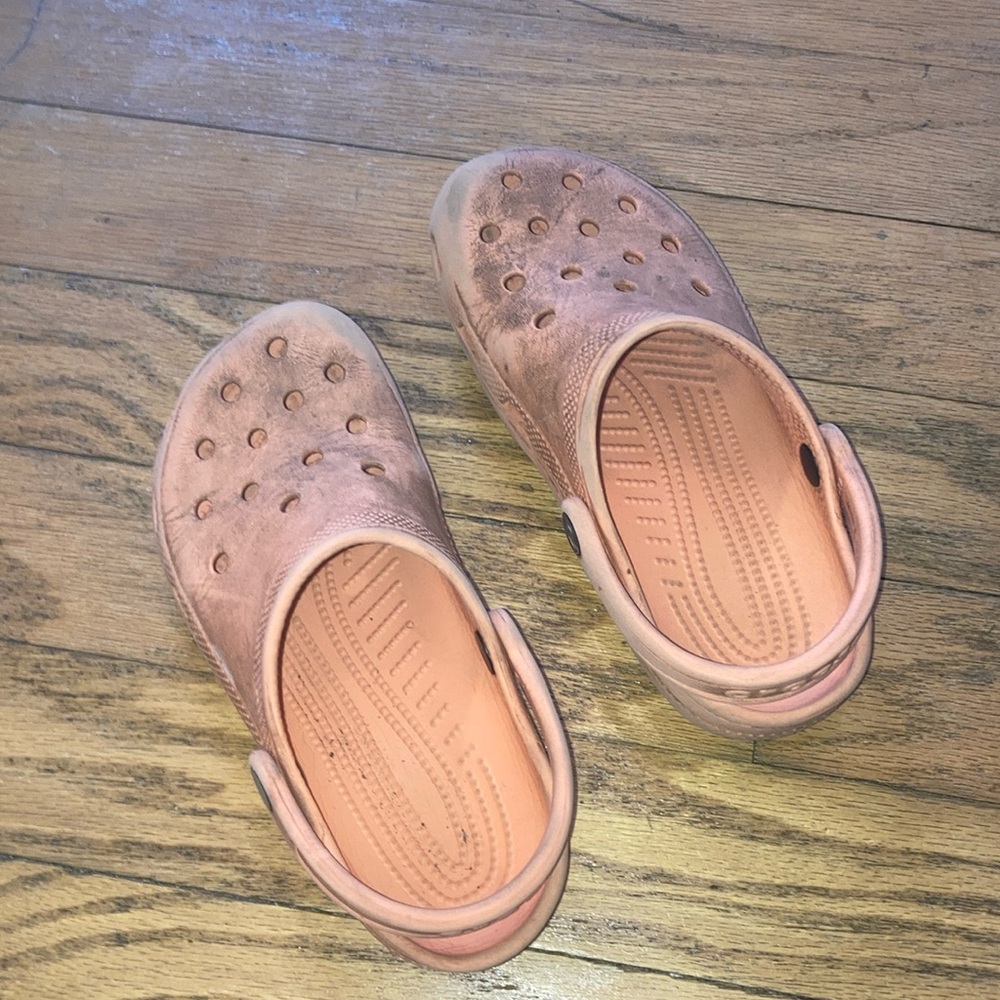 CROCS Blush Slip-On Clogs